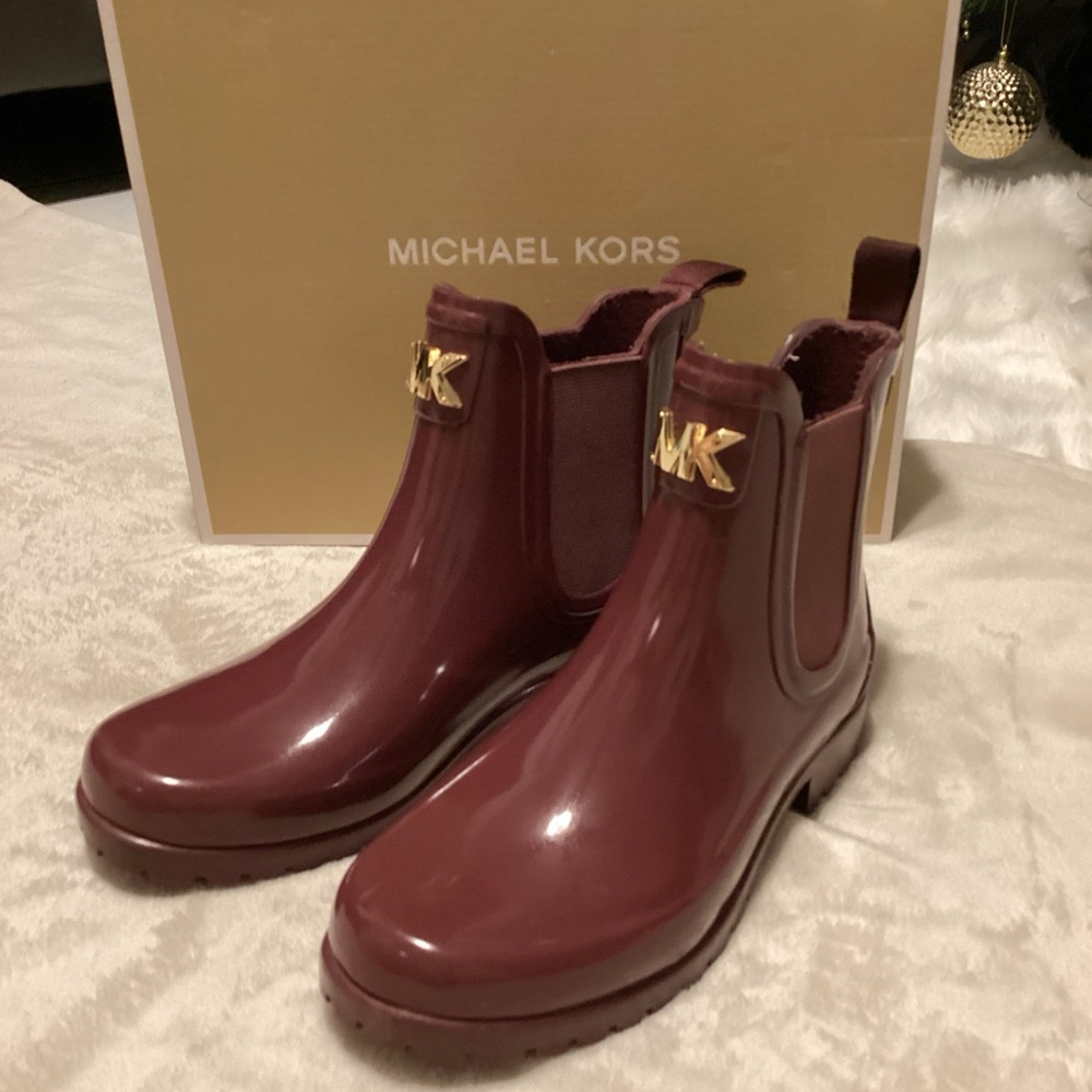 Michael Kors Burgundy Gold Logo Chelsea Rain Booties